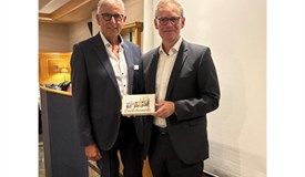 Werner Meiser, Präsident der Crailsheimer Rotarier, bedankt sich bei Michael Müller für den Besuch.